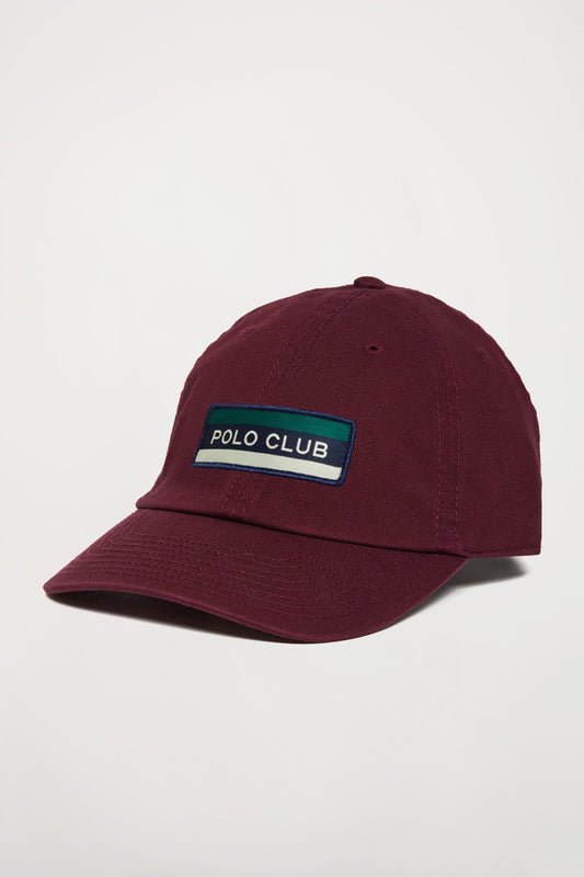 Gorra burdeos de béisbol con parche con logo