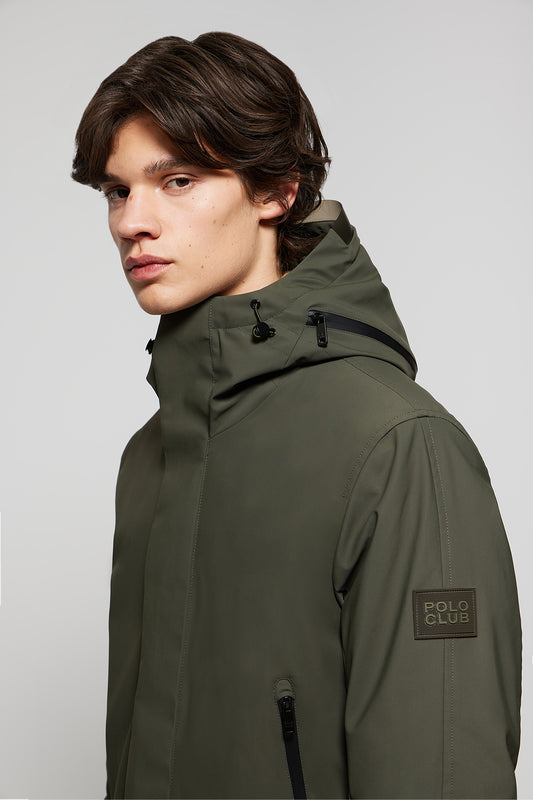 Abrigo técnico verde con capucha y detalles Polo Club