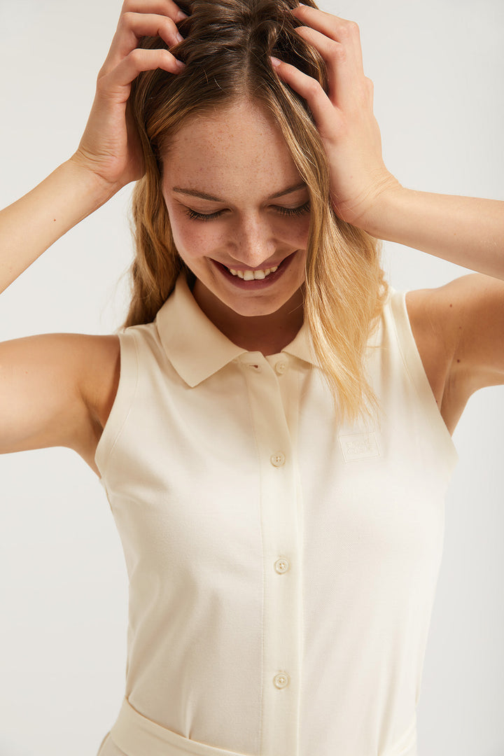 Vestido beige sem mangas com logótipo bordado no mesmo tom