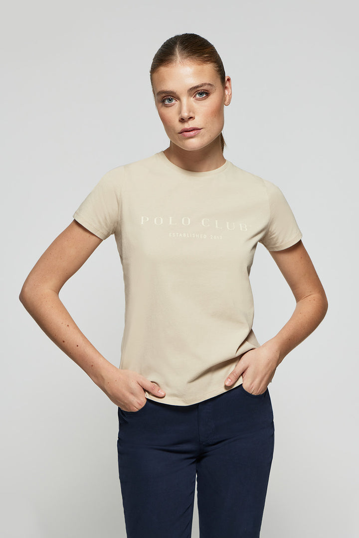 Camiseta beige con print icónico Polo Club