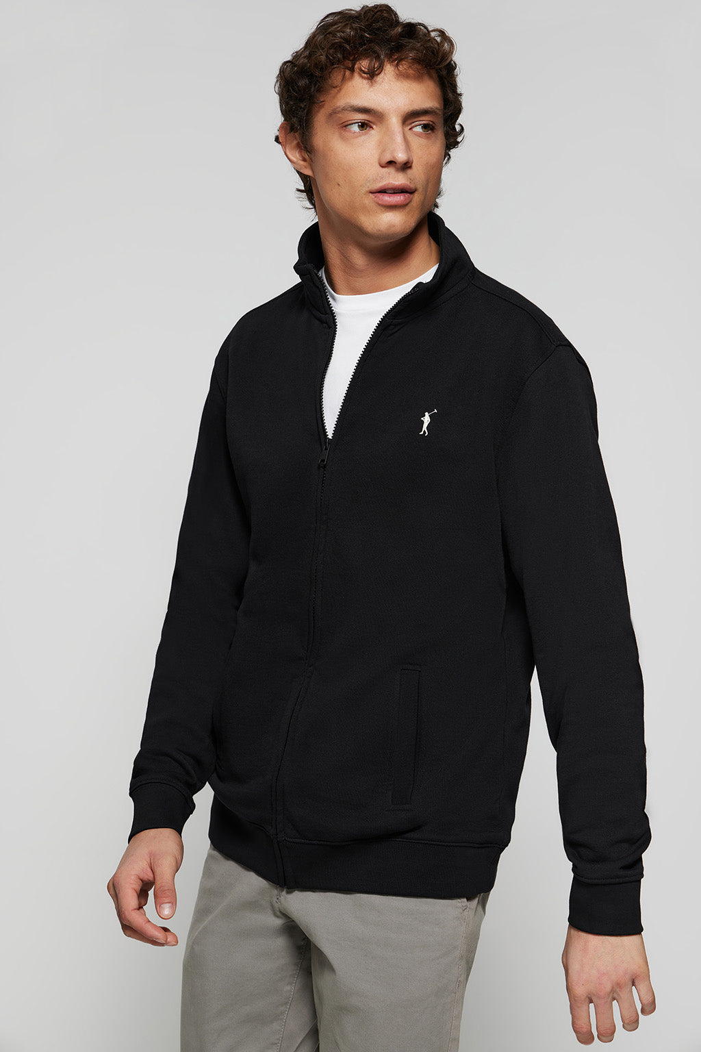 Sudadera store negra abierta