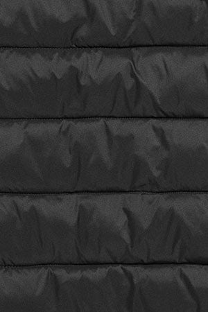 Chaqueta ultralight negra Cintia de capucha extraíble y bordado PC