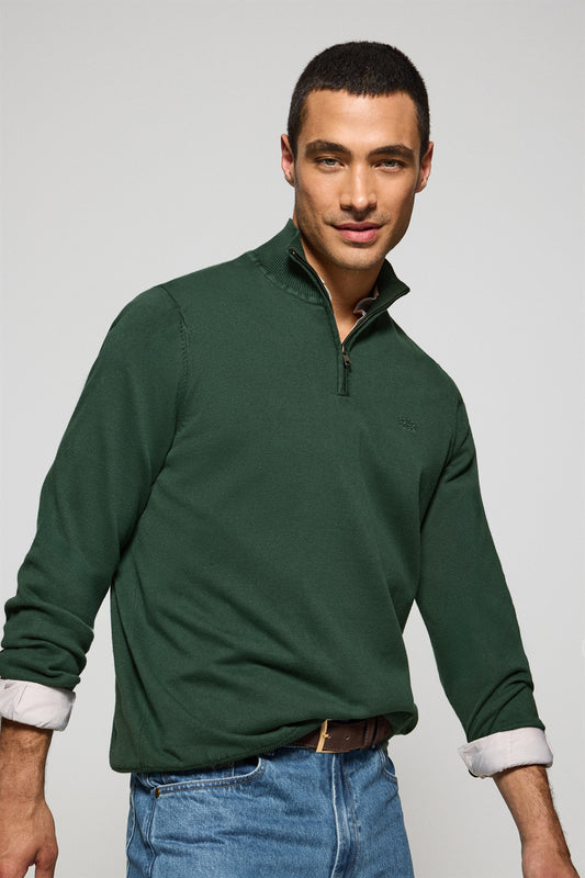 Jersey verde esmeralda de media cremallera garment dye con logo bordado