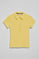 Polo Pereira amarelo suave com cinco botões com bordado Rigby Go