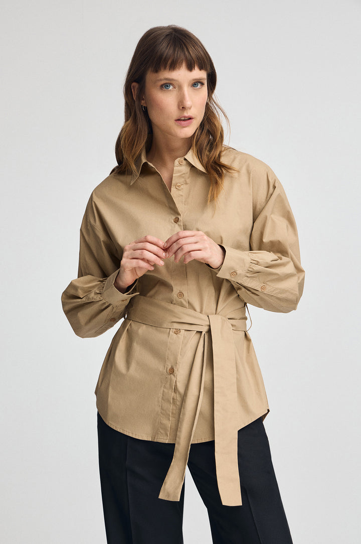Blusa Corina camel