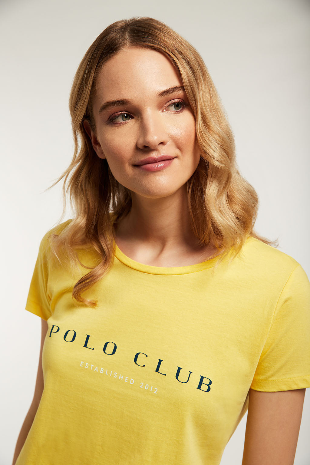 Camiseta de algodón orgánico amarilla con estampación frontal | MUJER  | POLO CLUB