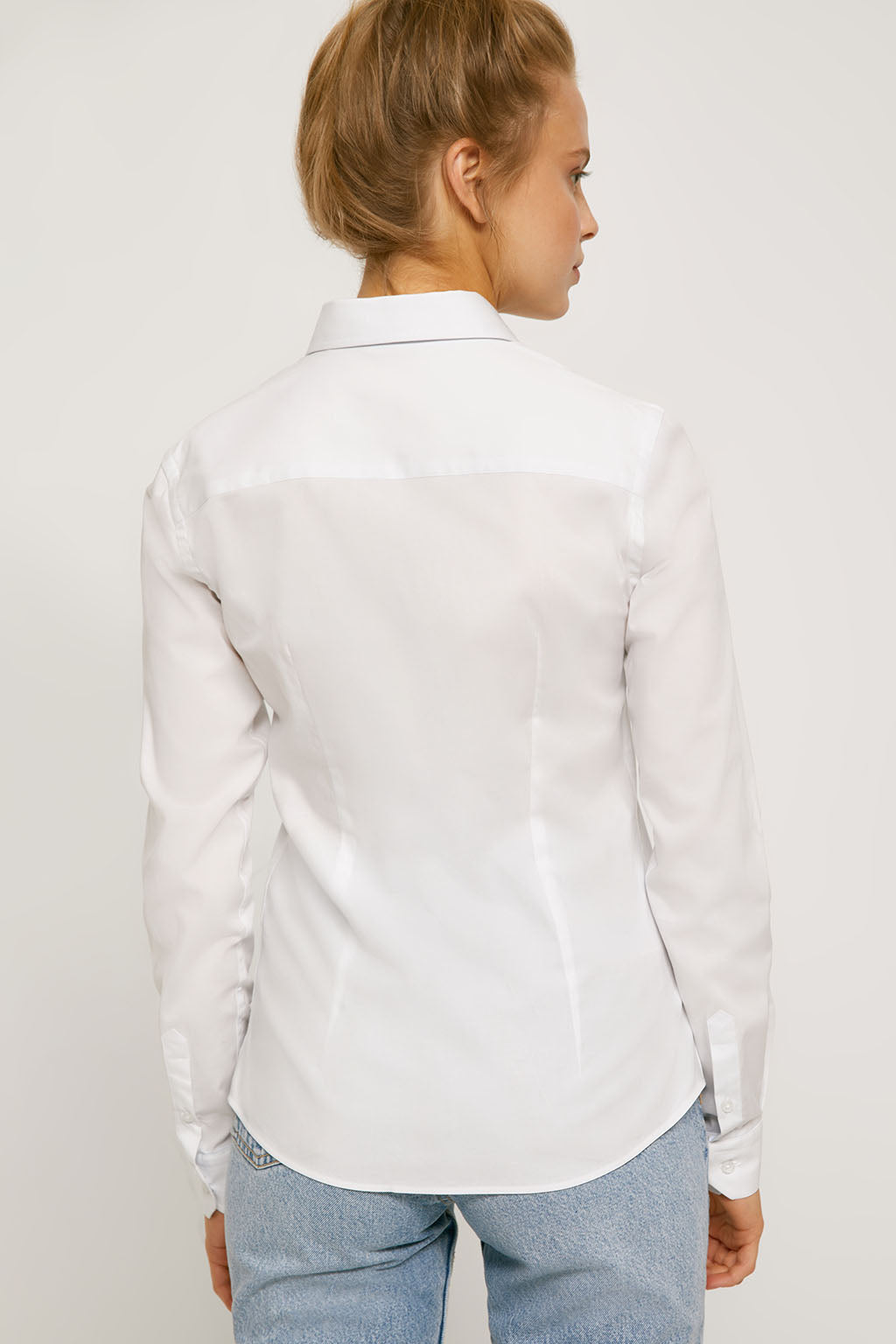 Camisa entallada blanca de popelín con logo bordado | MUJER  | POLO CLUB