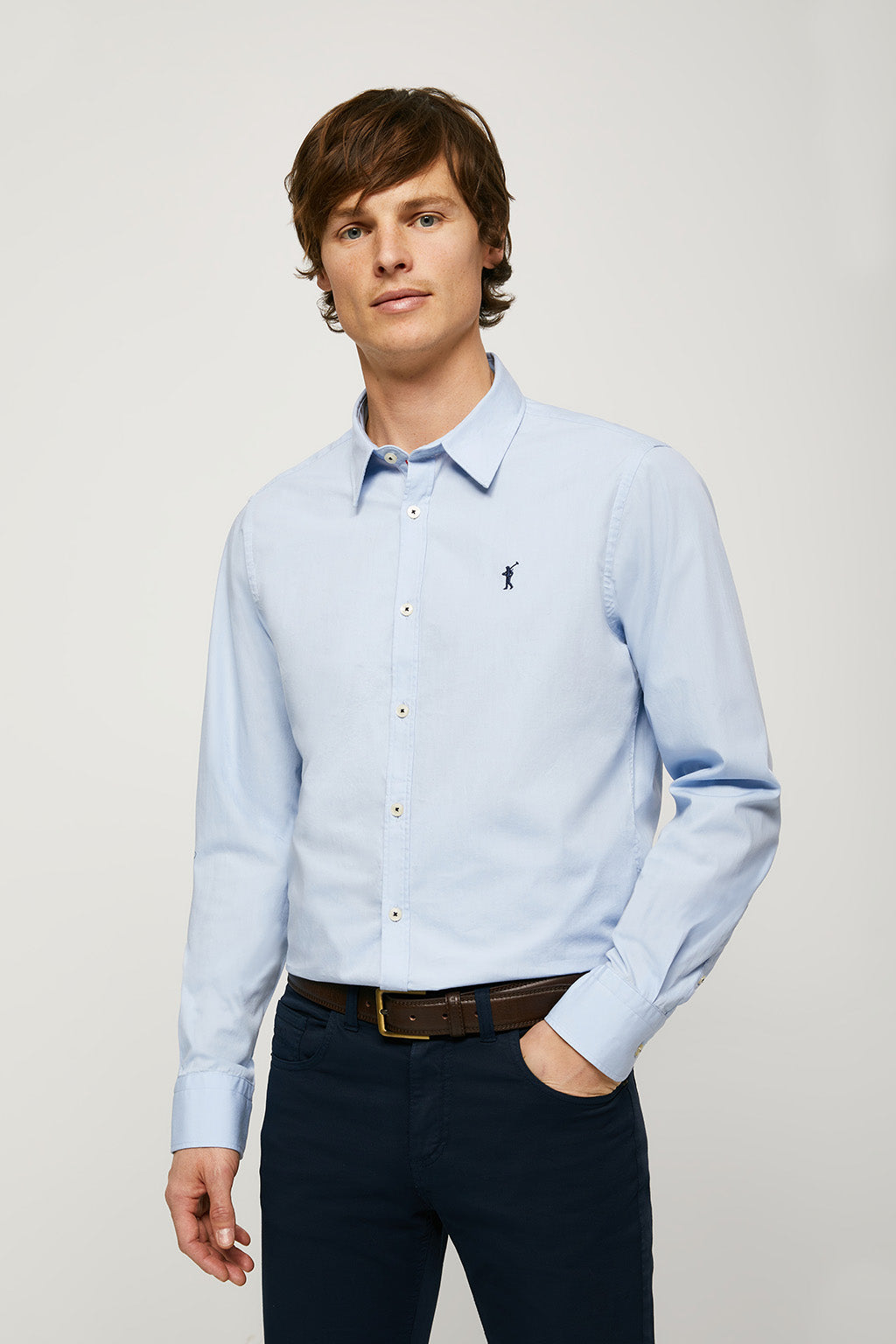 observación ocio Ocupar Camisa slim fit celeste con logo bordado – Polo Club