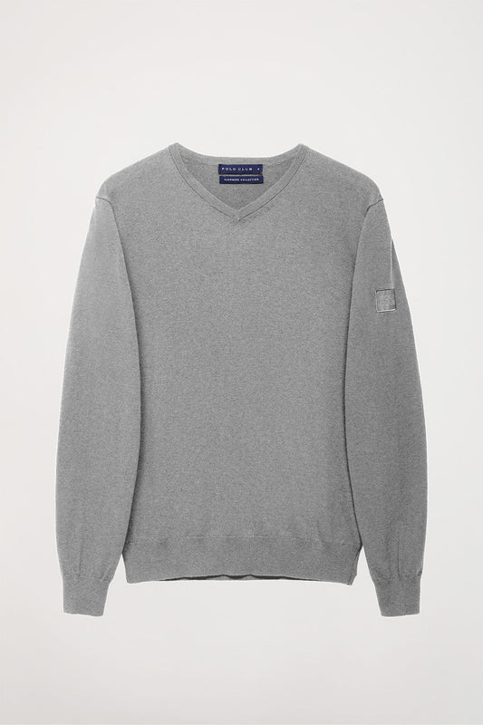 Jersey gris de cuello de pico y cashmere