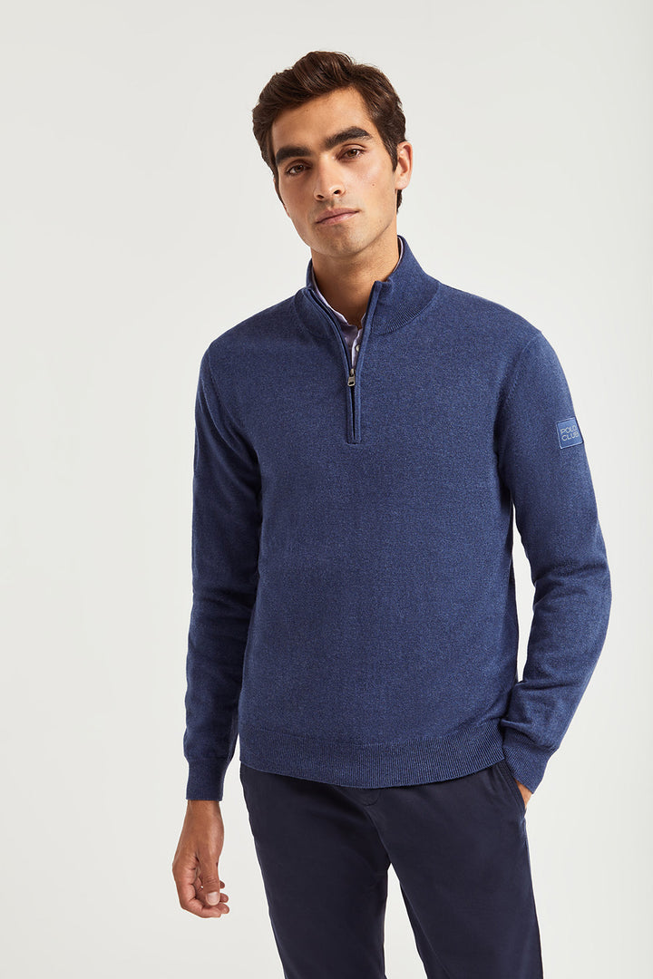 Jersey azul denim de cashmere con cuello alto y cremallera