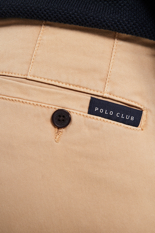 Calças chino em cor de areia em algodão elástico com pormenores Polo Club
