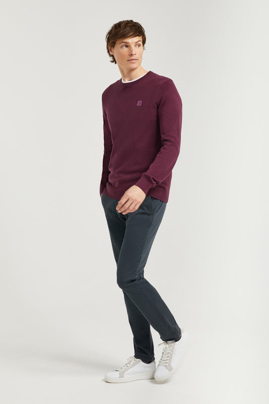 Camisola básica em cor-de-vinho com decote redondo e logótipo Polo Club