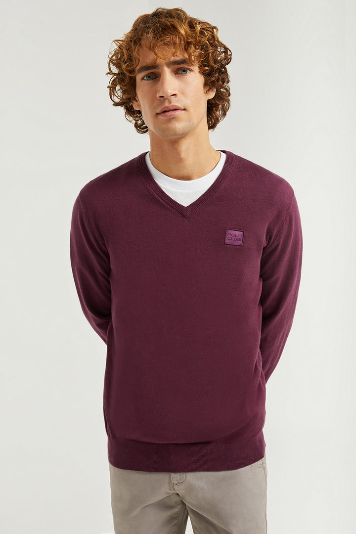 Jersey básico de cuello de pico vino con logotipo Polo Club