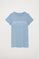 Camiseta azul celeste con estampación gráfica frontal a dos tonos