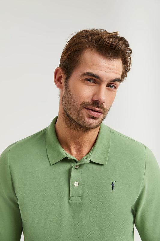 Polo de manga larga verde lodo con bordado Rigby Go