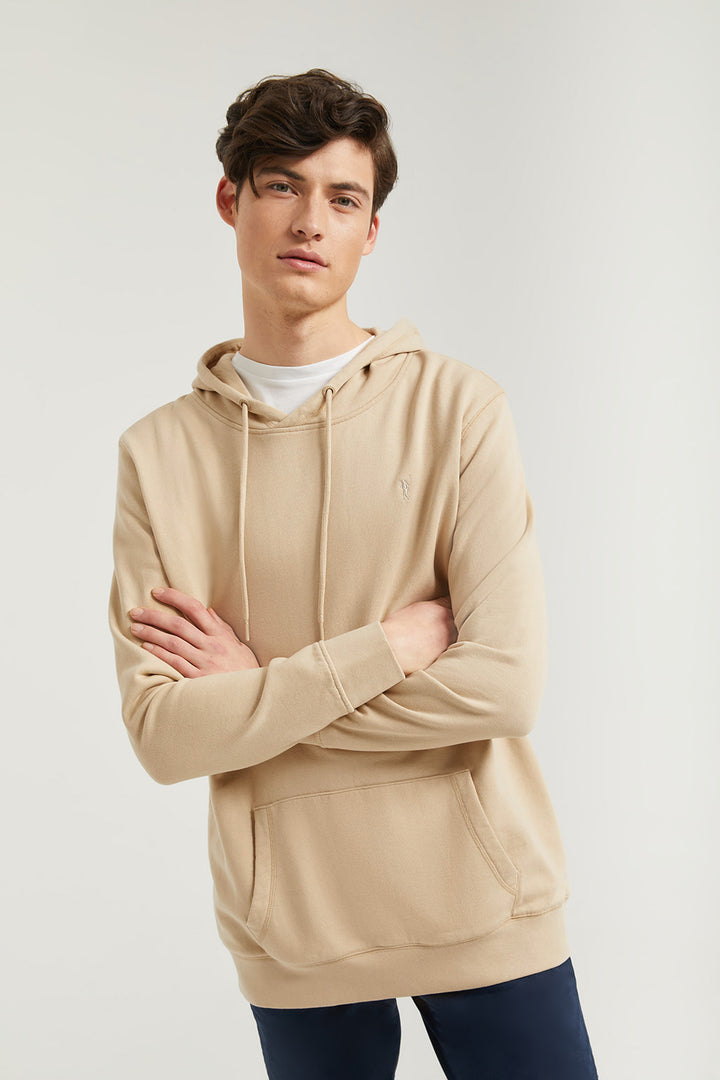 Sudadera con capucha y bolsillos color arena con logo Rigby Go