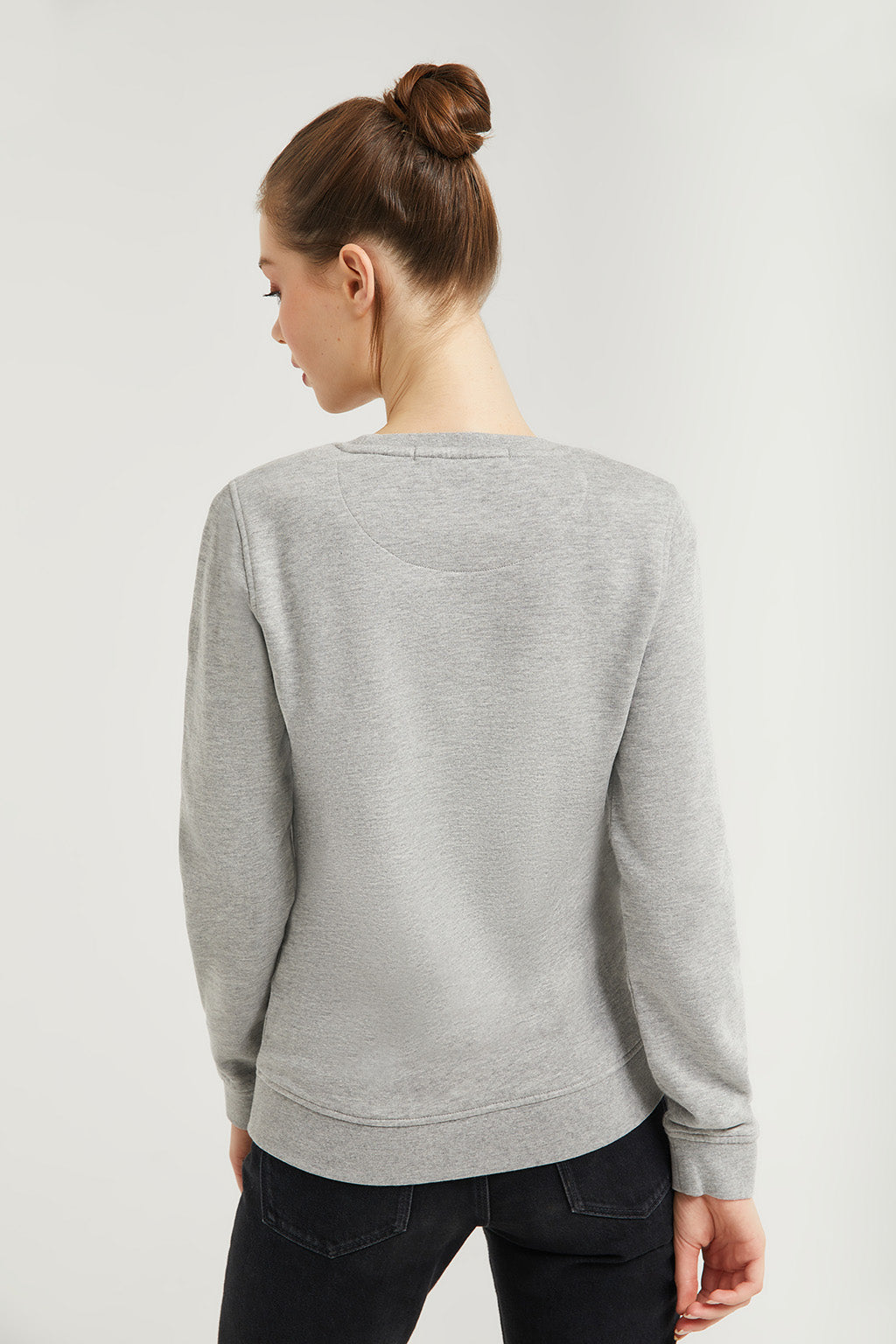 Sudadera hotsell gris basica