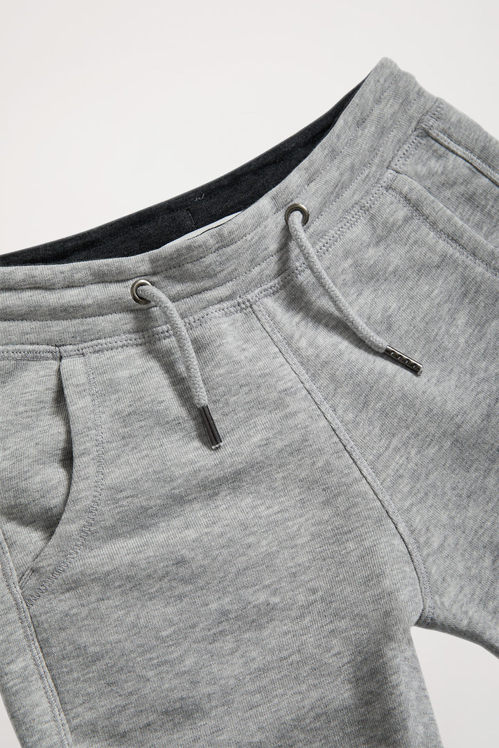 Pantalón jogger orgánico gris vigoré Neutrals kids con logo